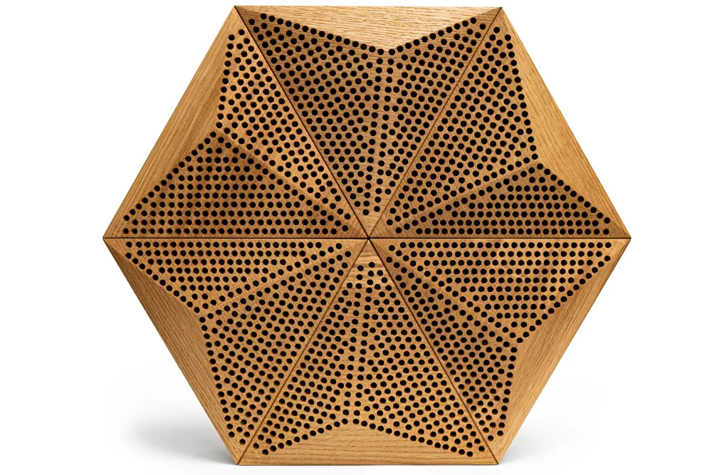 Natural oak acoustic panel in hexagonal form for wall treatment